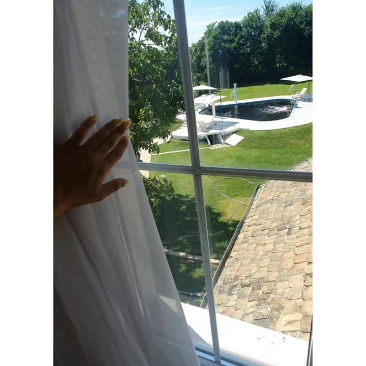 Villa Via Bečej Εξωτερικό φωτογραφία
